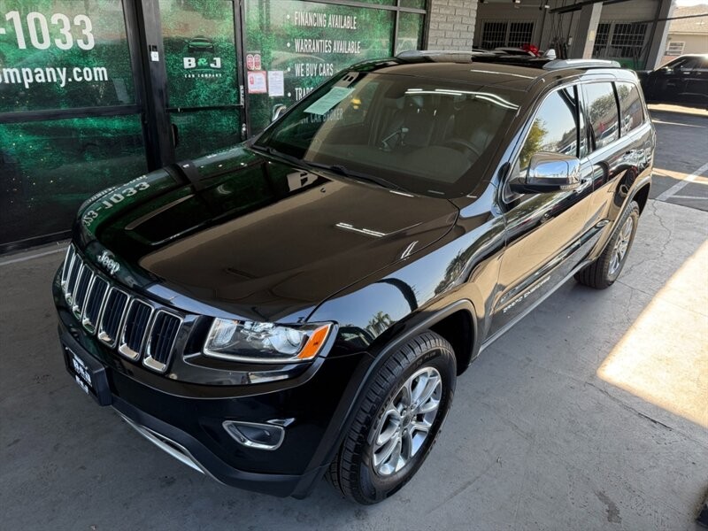 Jeep Grand Cherokee Vehicle Full-screen Gallery Image 02