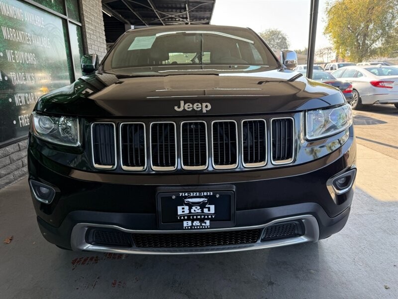 Jeep Grand Cherokee Vehicle Full-screen Gallery Image 12