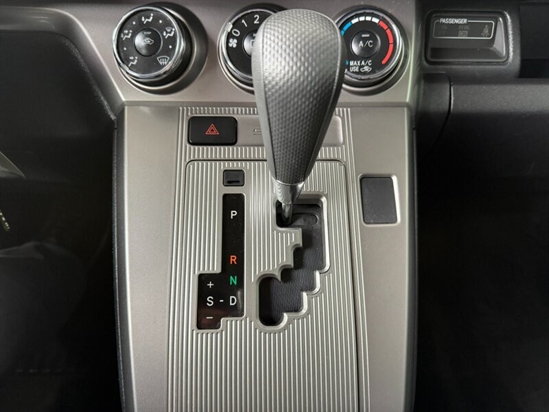 Scion xB Vehicle Full-screen Gallery Image 31