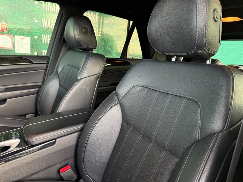 Mercedes-Benz GLE Vehicle Full-screen Gallery Image 18