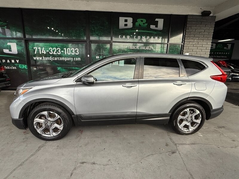 Honda CR-V Vehicle Full-screen Gallery Image 03