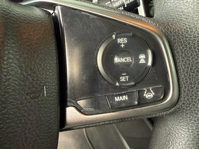 Honda CR-V Vehicle Full-screen Gallery Image 20