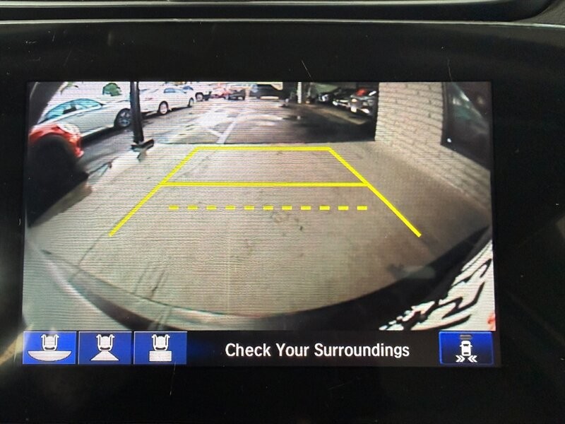 Honda CR-V Vehicle Full-screen Gallery Image 31