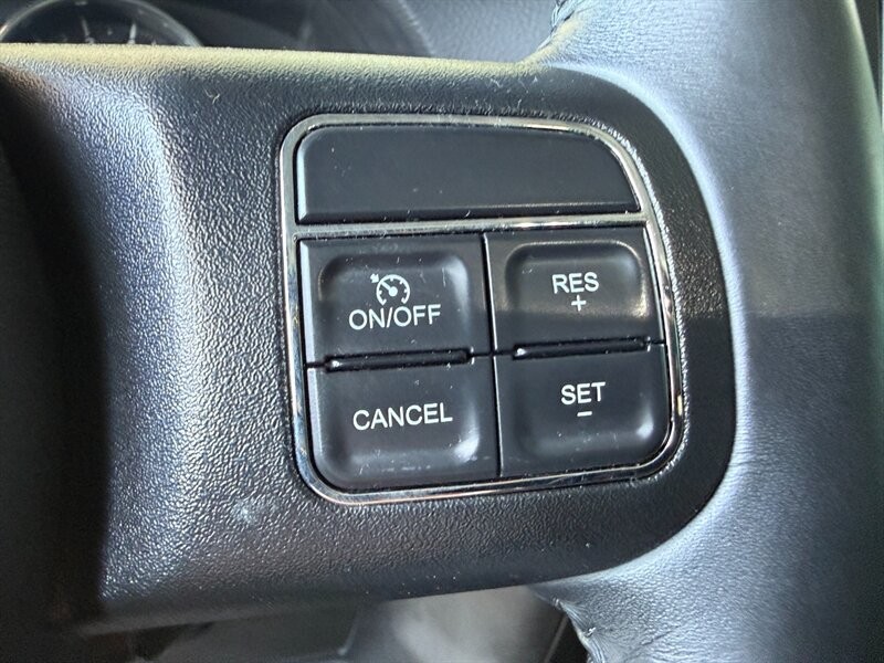 Jeep Wrangler Unlimited Vehicle Full-screen Gallery Image 21