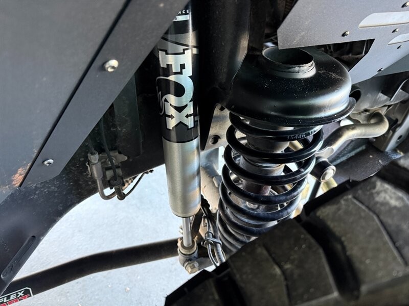 Jeep Wrangler Unlimited Vehicle Full-screen Gallery Image 27