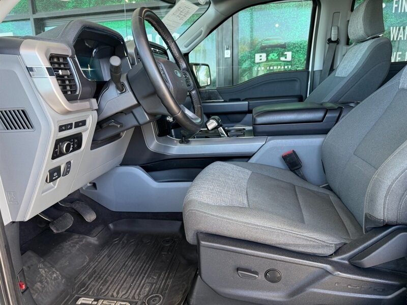 Ford F-150 Lightning Vehicle Full-screen Gallery Image 18