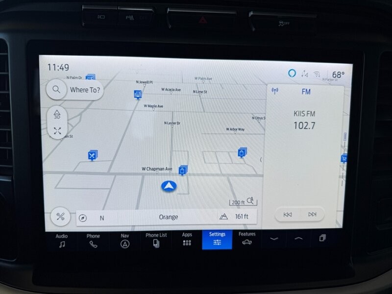 Ford F-150 Lightning Vehicle Full-screen Gallery Image 35