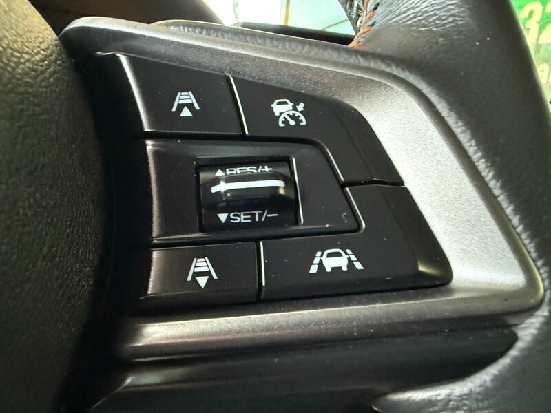 Subaru Crosstrek Vehicle Full-screen Gallery Image 22