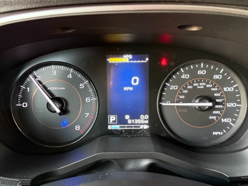 Subaru Crosstrek Vehicle Full-screen Gallery Image 30