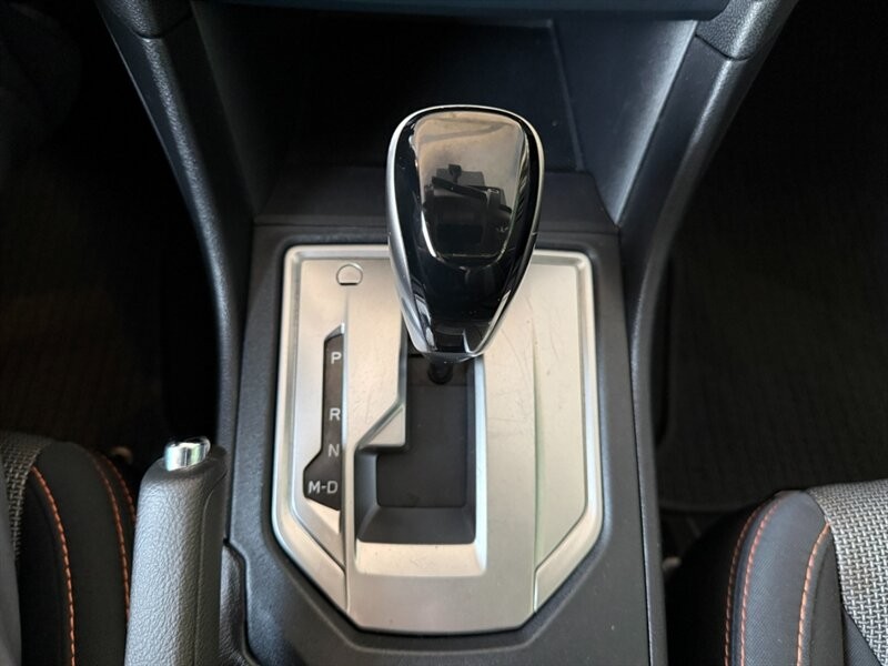 Subaru Crosstrek Vehicle Full-screen Gallery Image 35