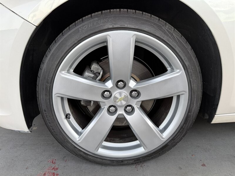 Chevrolet Malibu Vehicle Full-screen Gallery Image 38