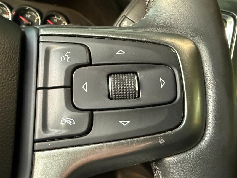 Chevrolet Silverado 1500 Vehicle Full-screen Gallery Image 22