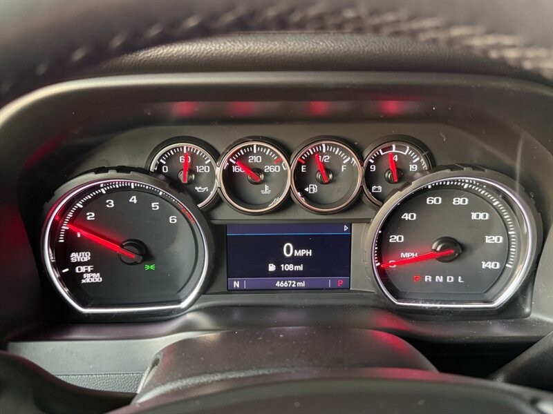 Chevrolet Silverado 1500 Vehicle Full-screen Gallery Image 31