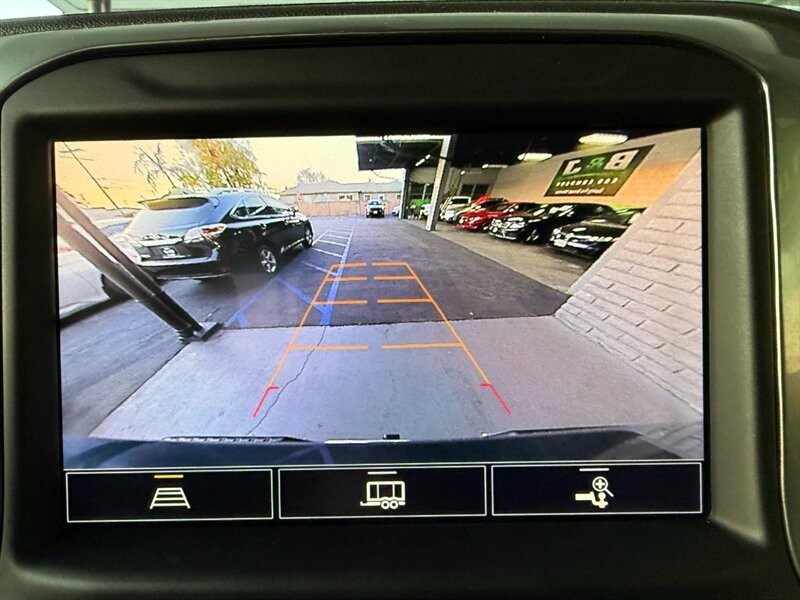 Chevrolet Silverado 1500 Vehicle Full-screen Gallery Image 34