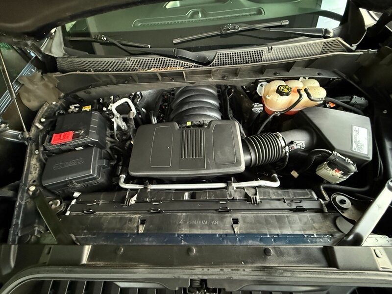 Chevrolet Silverado 1500 Vehicle Full-screen Gallery Image 40