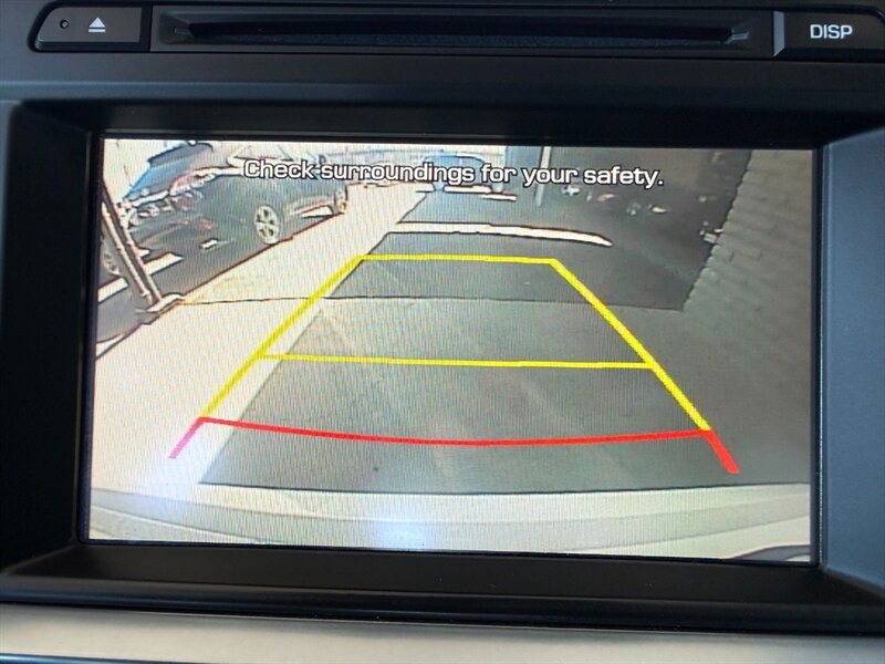 Hyundai Sonata Vehicle Full-screen Gallery Image 37