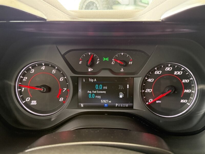 Chevrolet Camaro Vehicle Full-screen Gallery Image 28