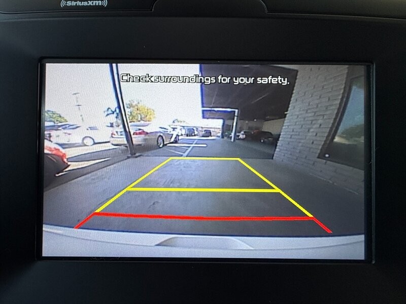 Kia Soul Vehicle Full-screen Gallery Image 29