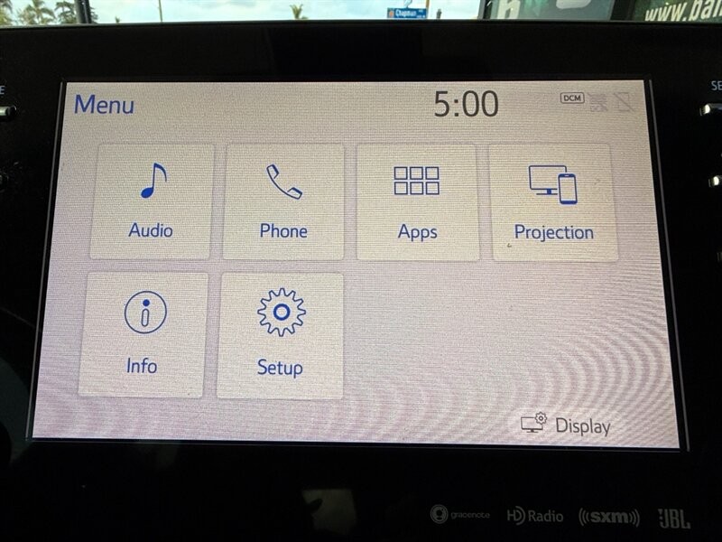 Toyota Avalon Vehicle Full-screen Gallery Image 33