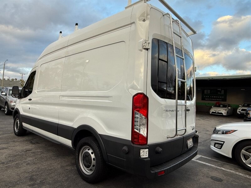 Ford Transit Cargo Van Vehicle Full-screen Gallery Image 04
