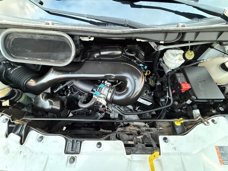 Ford Transit Cargo Van Vehicle Full-screen Gallery Image 26