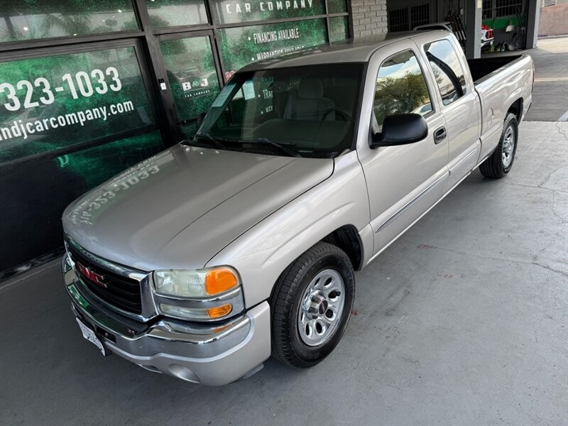 GMC Sierra 1500 Vehicle Full-screen Gallery Image 02
