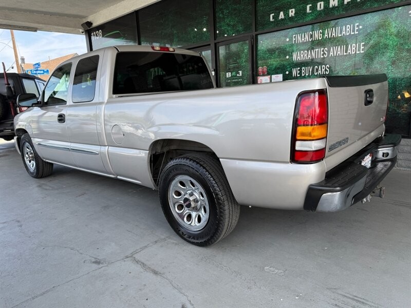 GMC Sierra 1500 Vehicle Full-screen Gallery Image 04