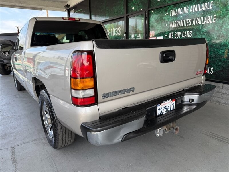 GMC Sierra 1500 Vehicle Full-screen Gallery Image 06