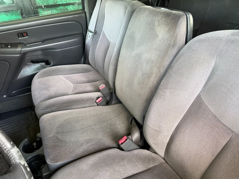 GMC Sierra 1500 Vehicle Full-screen Gallery Image 24