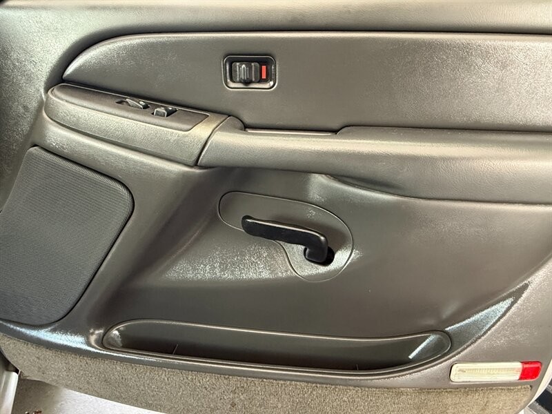 GMC Sierra 1500 Vehicle Full-screen Gallery Image 27