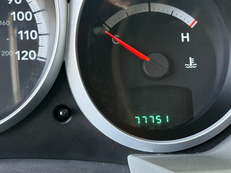 Dodge Grand Caravan Vehicle Full-screen Gallery Image 27