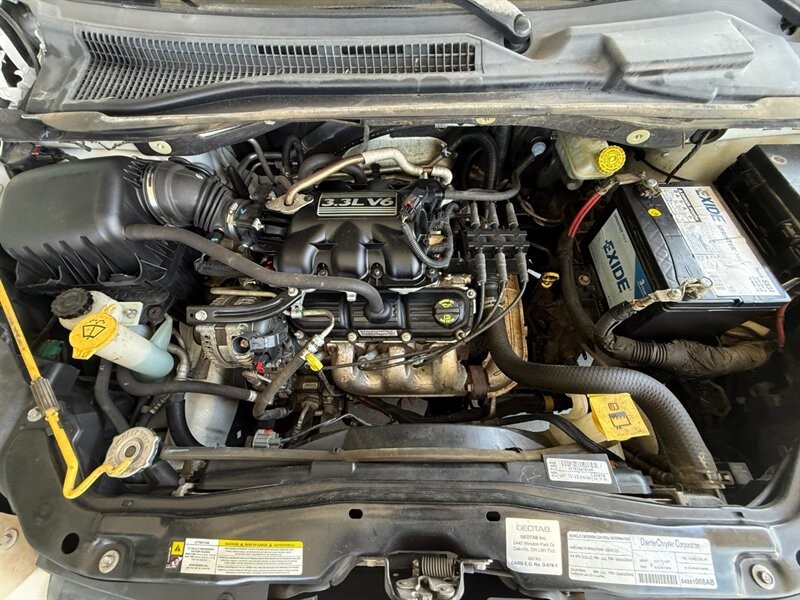 Dodge Grand Caravan Vehicle Full-screen Gallery Image 34