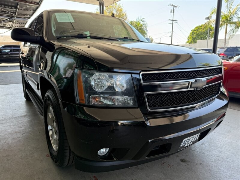 Chevrolet Tahoe Vehicle Full-screen Gallery Image 09