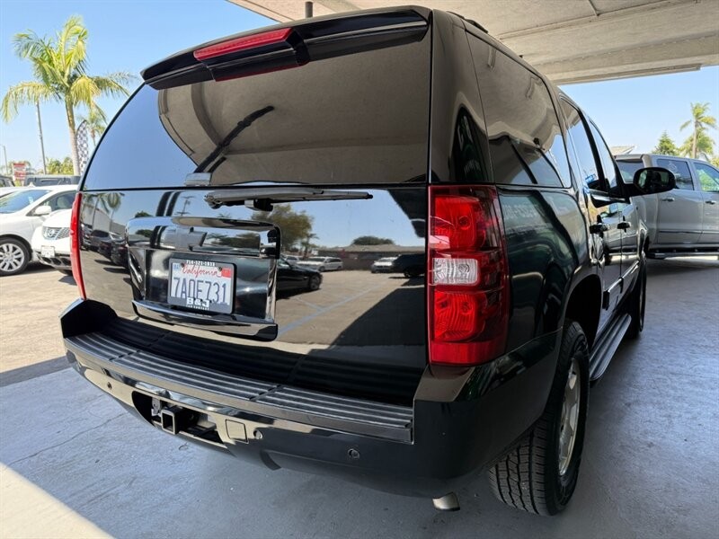 Chevrolet Tahoe Vehicle Full-screen Gallery Image 11