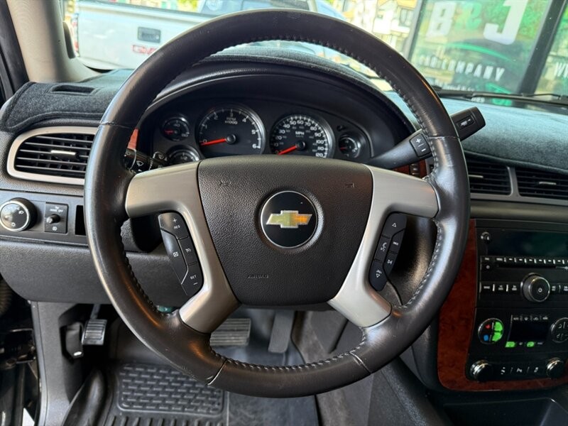 Chevrolet Tahoe Vehicle Full-screen Gallery Image 20