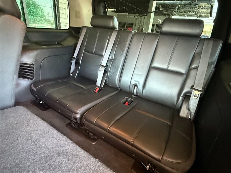 Chevrolet Tahoe Vehicle Full-screen Gallery Image 27