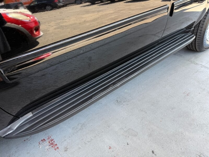 Chevrolet Tahoe Vehicle Full-screen Gallery Image 38