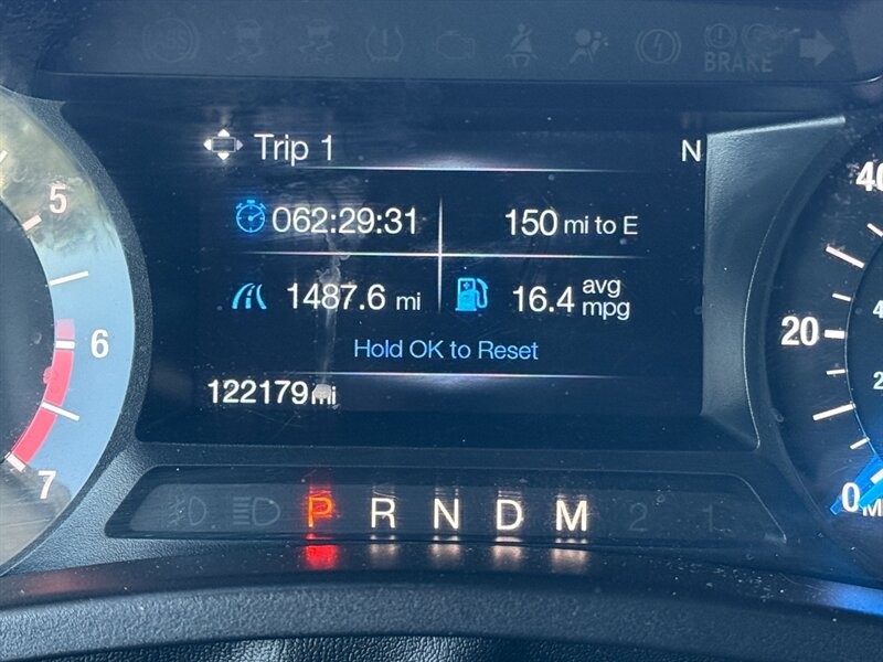 Ford Expedition Vehicle Full-screen Gallery Image 31