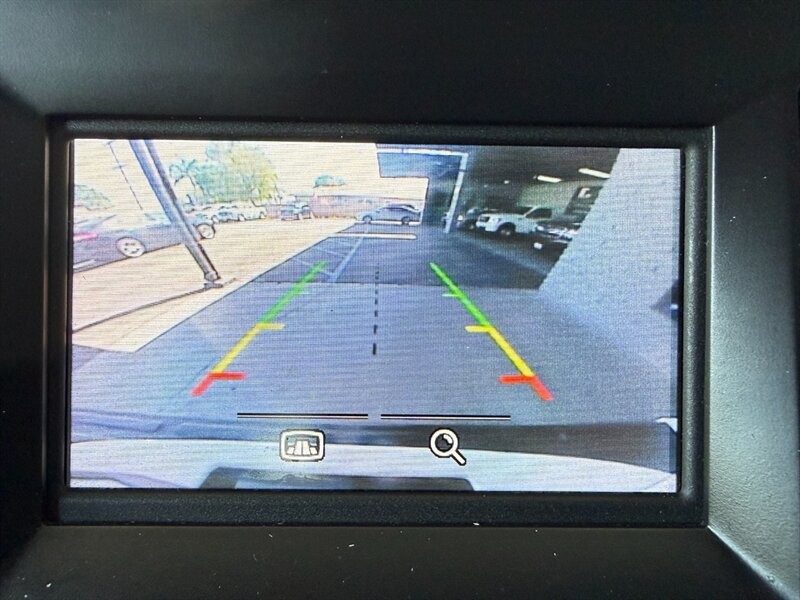 Ford Expedition Vehicle Full-screen Gallery Image 34