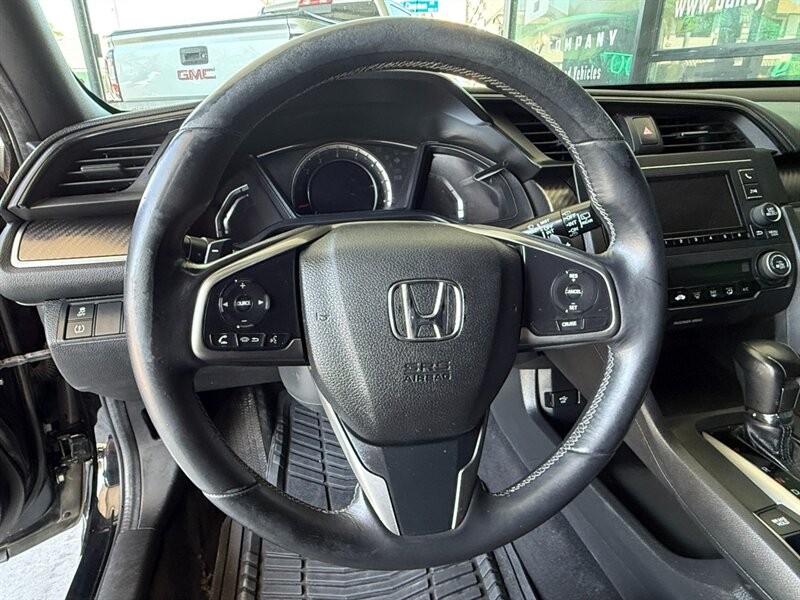 Honda Civic Hatchback Vehicle Full-screen Gallery Image 19