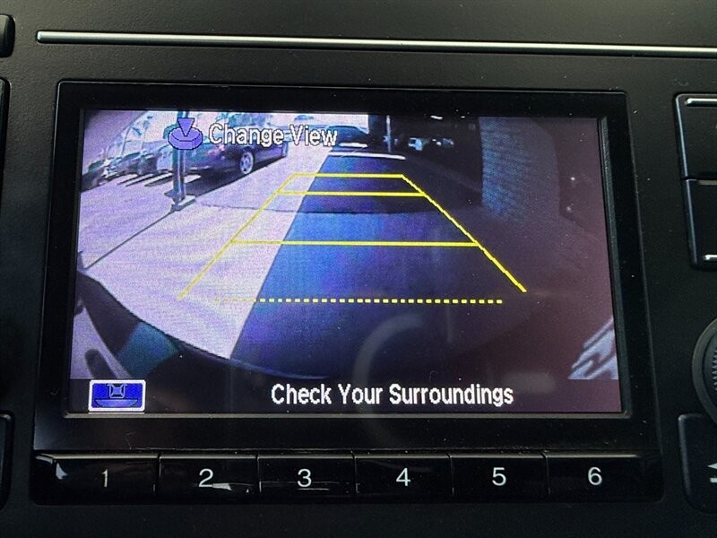 Honda Civic Hatchback Vehicle Full-screen Gallery Image 29