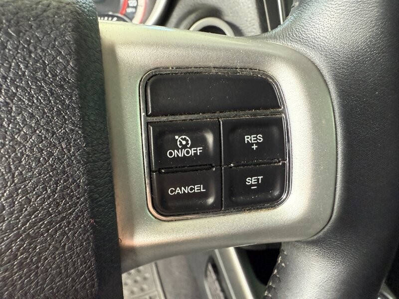 Dodge Journey Vehicle Full-screen Gallery Image 22