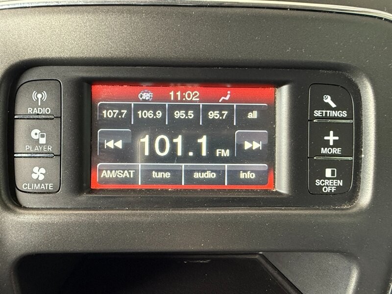 Dodge Journey Vehicle Full-screen Gallery Image 32