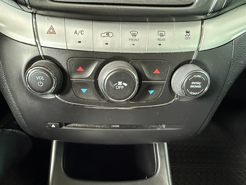 Dodge Journey Vehicle Full-screen Gallery Image 34