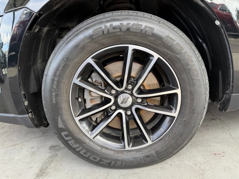 Dodge Journey Vehicle Full-screen Gallery Image 39