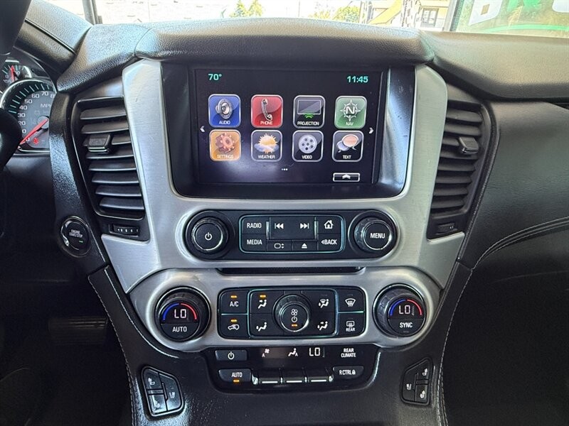 GMC Yukon XL Vehicle Full-screen Gallery Image 33