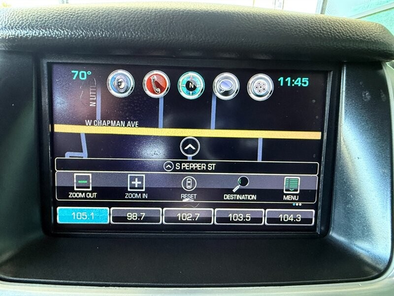 GMC Yukon XL Vehicle Full-screen Gallery Image 34