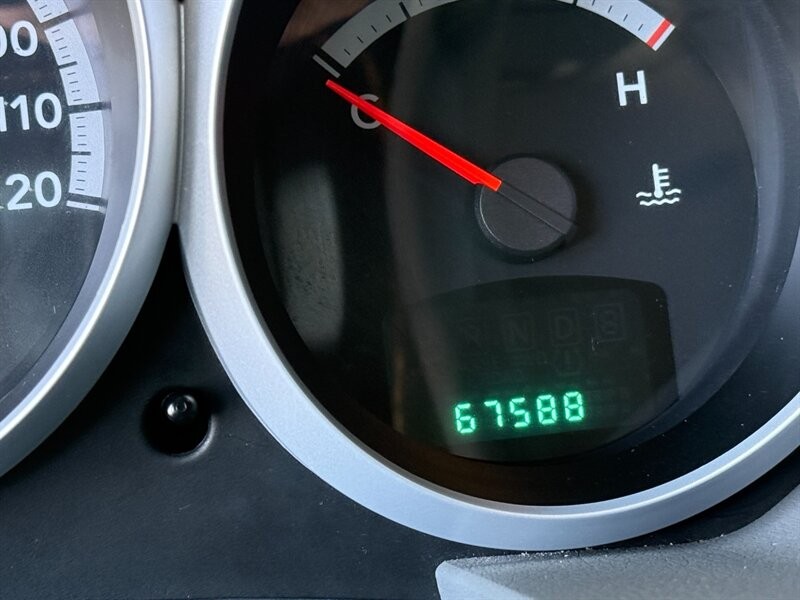 Dodge Grand Caravan Vehicle Full-screen Gallery Image 28