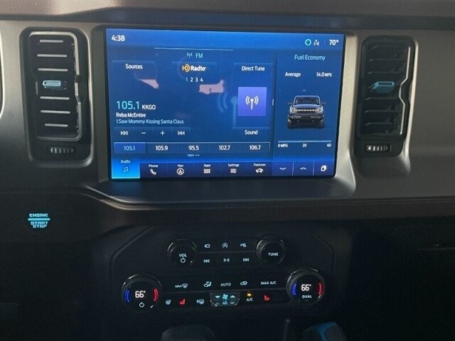 Ford Bronco Vehicle Full-screen Gallery Image 37