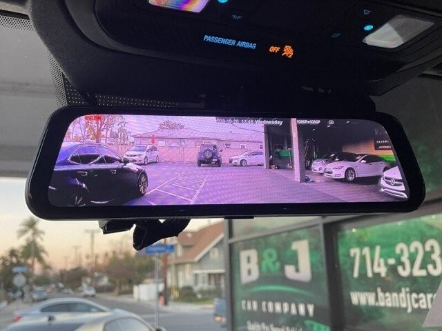 Ford Bronco Vehicle Full-screen Gallery Image 40